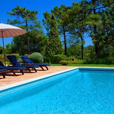Villa Sleeps 10 Pool Air Con T479972 *